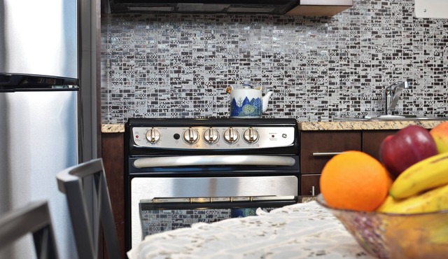 Nice and comfy apartment at downtown area.