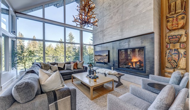 Nighthawk 3343 - Stunning Views, Private Hot Tub, Recently Renovated, Gas Fireplace