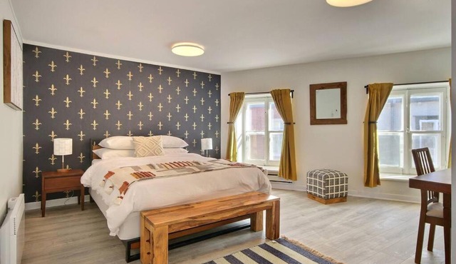 North House - Spectacular 3 Bedroom Old Quebec Penthouse