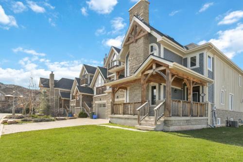 Northwinds Ridge Chalet - Blue Mountain Fall Escape w Hot Tub