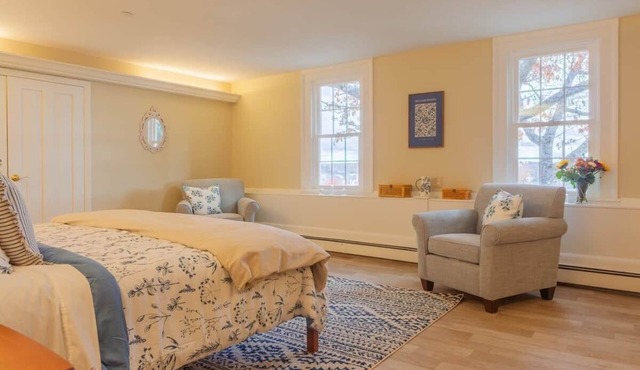 Ocean Manor Suite in Newcastle