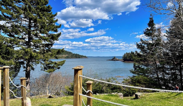 Oceanfront cottage with views of the Passamaquoddy Bay