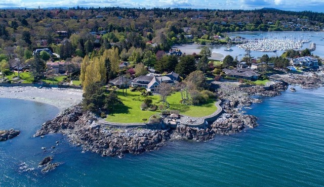 Oceanfront Uplands Estate