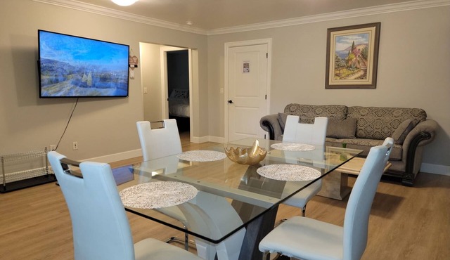 Oscar INN & 2BD Guest Suite