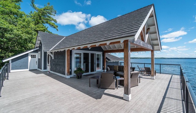 OUNO Island on the prestigious Lake Rosseau