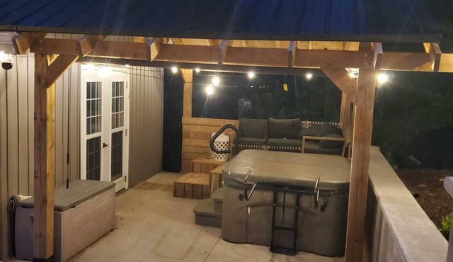 Our Happy Place: Hot Tub & Trail Access: STR25-00043