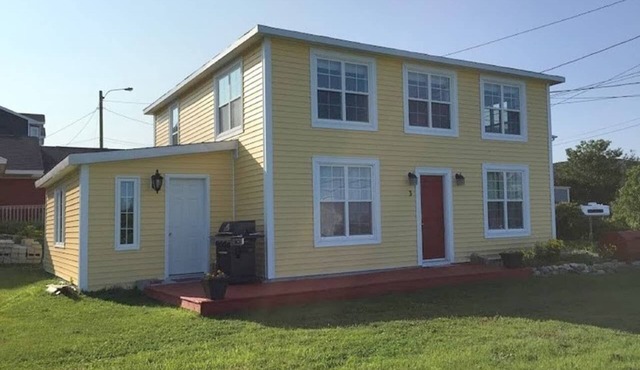 Out Port Living Close To St. John's with FREE WIFI and all the comforts of home!