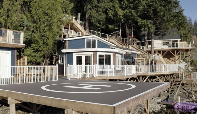 Ozarks Studio Cabin: Spacious Lakeside Cabin Retreat