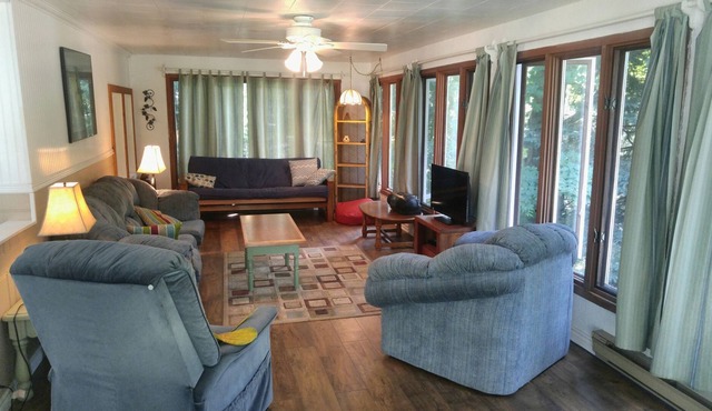Pams 2 bedroom Cottage