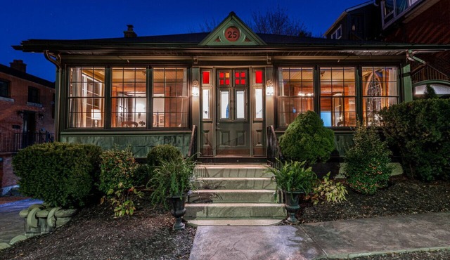 Patio Suite at Henry House Stays