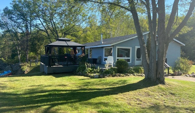 Peaceful Cottage Next To Crown Land