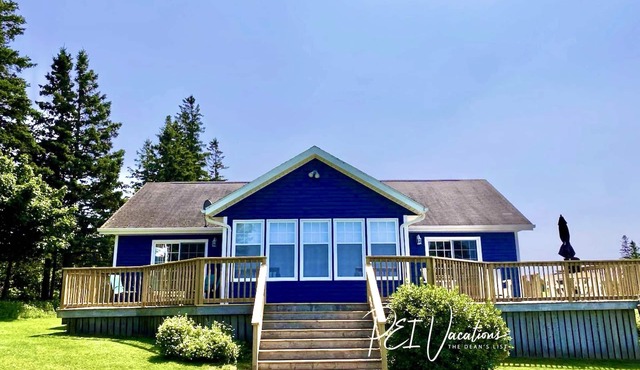 Peaceful, Modern, 3 Bedroom Retreat with Gorgeous Views near Cavendish