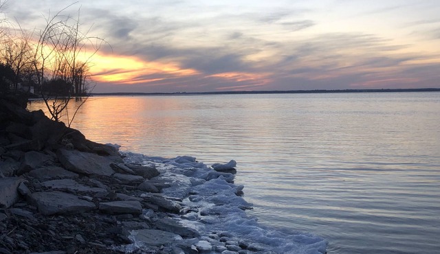 Pebble Bay Cottage, Privacy in Prince Edward County