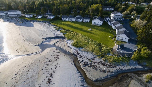 Pent House at Hunts Point Beach Cottages