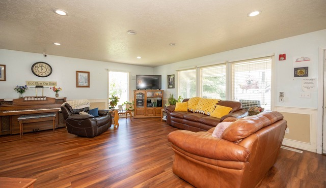 Perfect for Connection Building Retreats and Family Reunions! in Roy