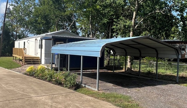 Perfect Spot for Relaxing! Quick access to industrial facilities and beach. in Angleton