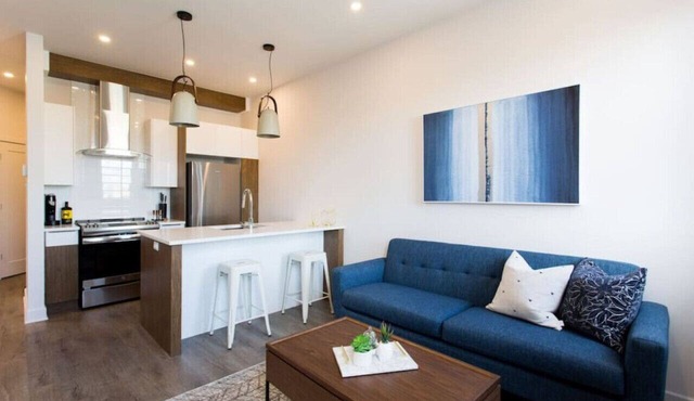 Perfectly Located Mile End 2 Bdr Unit by Denstays