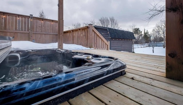 Pet-Friendly Paradise with Hot Tub & More!