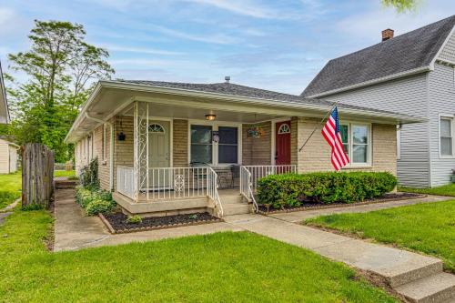 Pets Welcome! Walkable Beech Grove Haven Near Town in Beech Grove