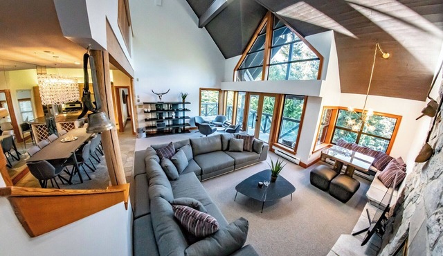 Pinnacle Ridge 6 - Ski in Ski out, Private Hot Tub, Gym, Wood Fireplace