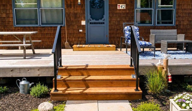 Point Prim Cottage: Beach Access and Family Fun
