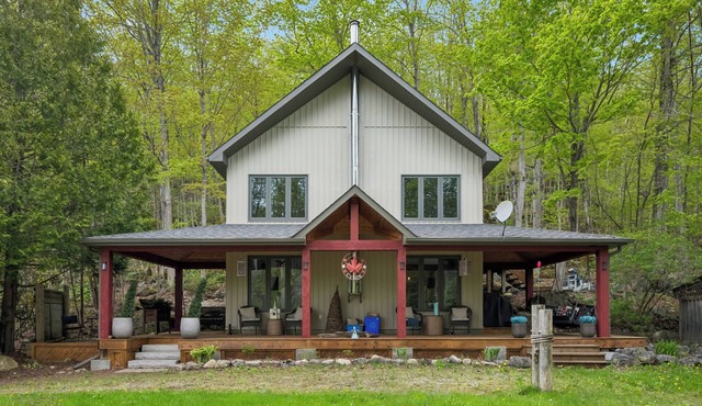 Porchlights & Pines | Private | Waterfront Access