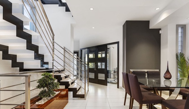 Posh Downtown House w/ Hot tub, Double Car Garage, Fresh Coffee and More!