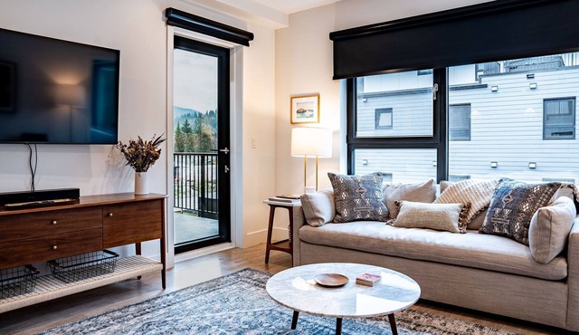 Powder Pines Retreat Revelstoke Vacation