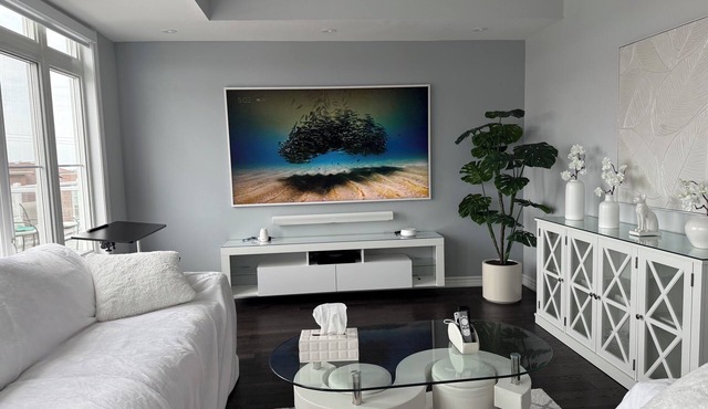 Premier Host Lux 2BR Pickering Retreat AC, WiFi & Free Parking