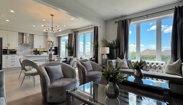 Prestigious Executive Residence Angus Glen West in Markham