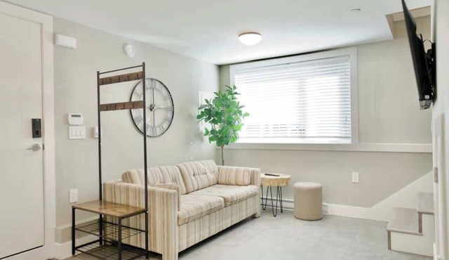 Private 3Bed Entire House/15 mins YVR/20 mins DT