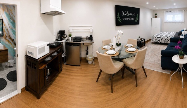 Private beautiful Suite in Bungalow