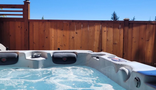 PRIVATE Hot Tub with Valley Views!