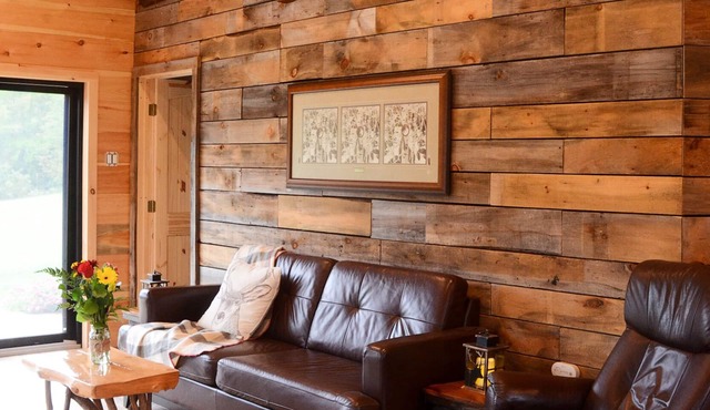 Private Lakefront. Completely Off-Grid Cabin for Couples to Unwind