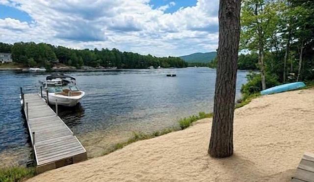 Private lakefront escape on Ossipee Lake. in Ossipee