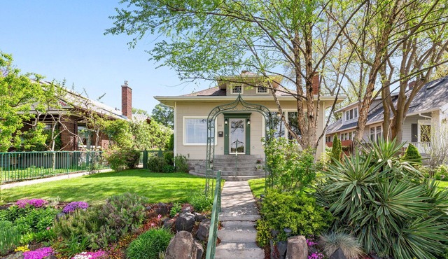 Prospect Delight - River Views, Historic Home, Walk To Town! in Lewiston