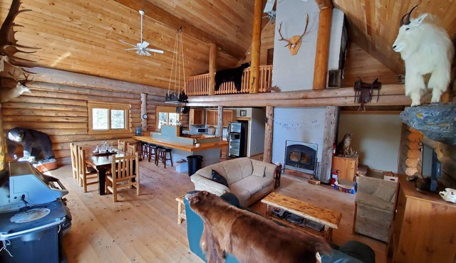 Purcell Mountain Lodge