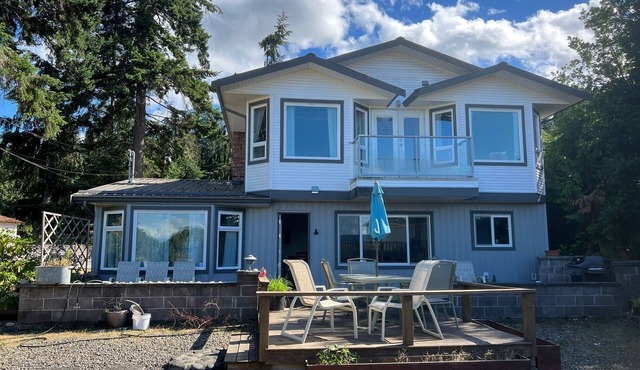 Qualicum Bay Beach House