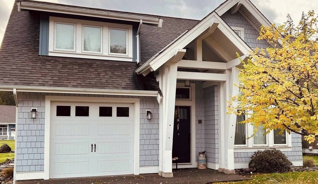 Qualicum West Coast Cottage