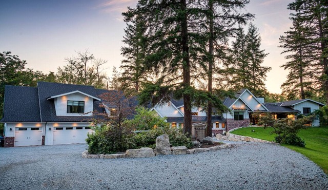 Quiet 1BR Farm Stay Close to Town on Mission Creek