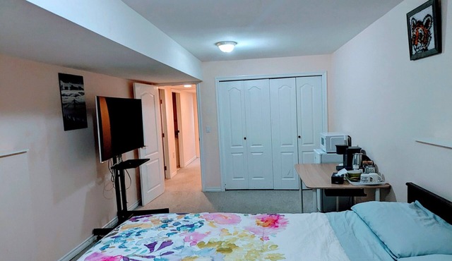 Quiet and big room in Coquitlam