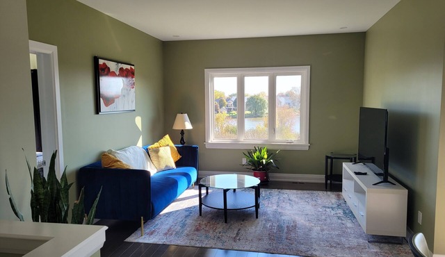 Quiet Riverfront , Pet friendly