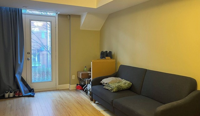 Quiet room near college station