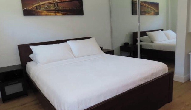 Quiet, Spacious, And Private Space In A Very Convenient Neighborhood.