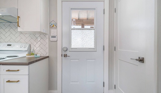 RARE Tiny House 2 BEDS + Free WiFi + 30m to Ottawa