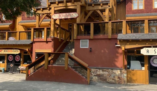 Red Rob #6 - 2 bedroom Sleeps 6