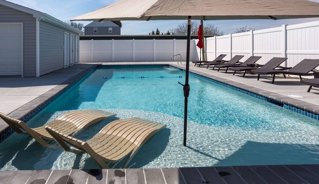 Rehoboth Beach Private Pool Sleeps 12 Parking Clean in Rehoboth Beach