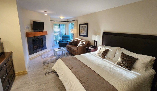 Relaxing retreat at Pacific Shores Resort Condo