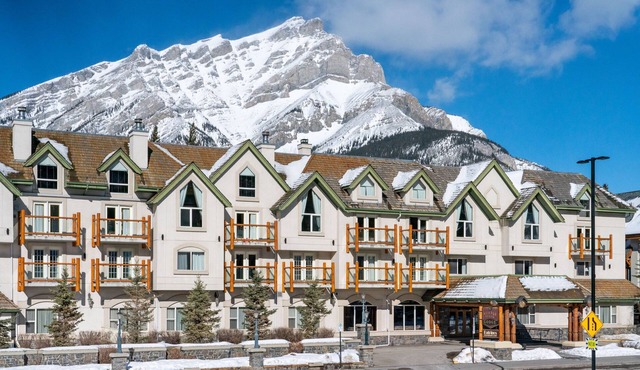 Relaxing Stay in Banff! Lovely Superior King Room