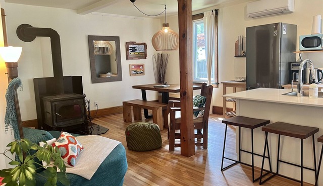 Retro-chic retreat in the heart of Wakefield